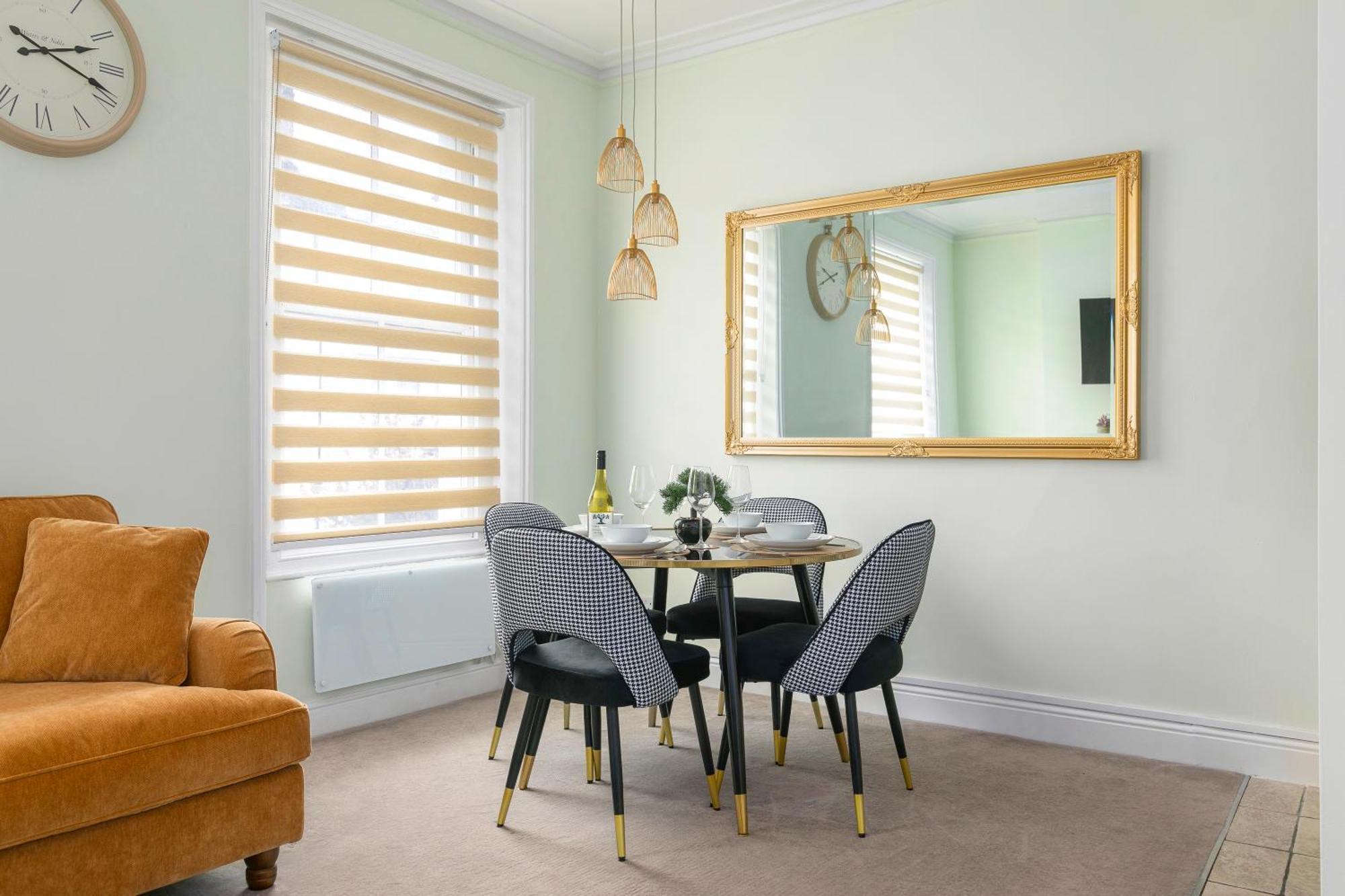 Апартаменты Cosy Flat 5 Min From Holland Park Station! Лондон Экстерьер фото