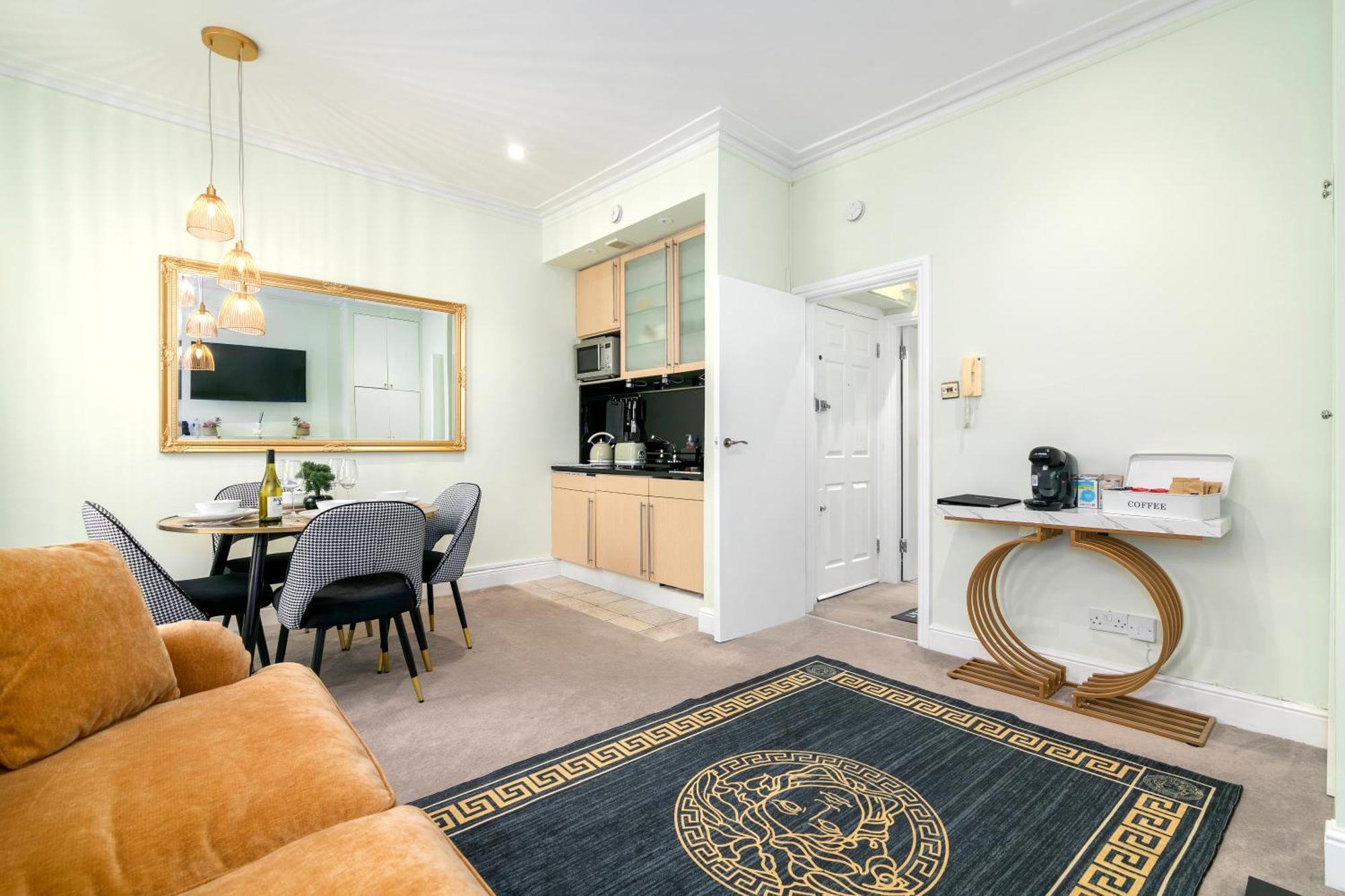 Апартаменты Cosy Flat 5 Min From Holland Park Station! Лондон Экстерьер фото